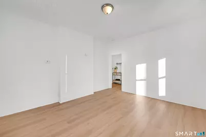 36 Ward Place, Hartford, CT 06106 - Photo 7