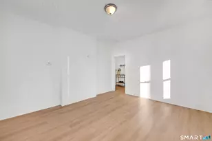 36 Ward Pl, Hartford, CT 06106 - Photo 7