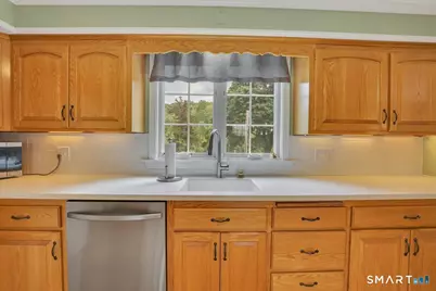 400 Coleman Road, Middletown, CT 06457 - Photo 11