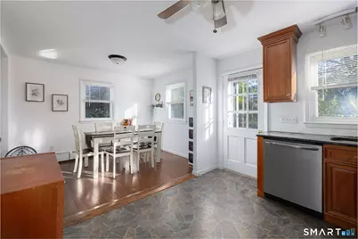 6 Raymond Road, Woodbridge, CT 06525 - Photo 9