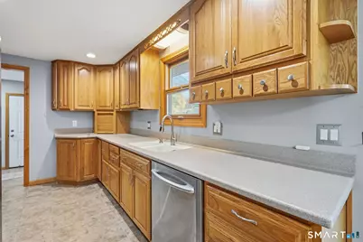 35 Tabor Road, Enfield, CT 06082 - Photo 15