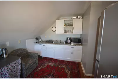 1176 Fairfield Avenue #3rd Fl, Bridgeport, CT 06605 - Photo 7
