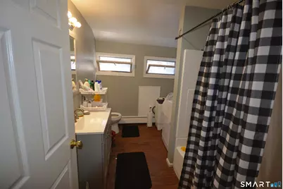 1176 Fairfield Avenue #3rd Fl, Bridgeport, CT 06605 - Photo 11
