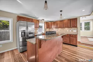 364 Bidwell St, Manchester, CT 06040 - Photo 11