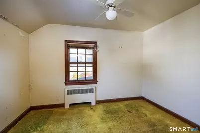 160 Astoria Avenue, Bridgeport, CT 06604 - Photo 33