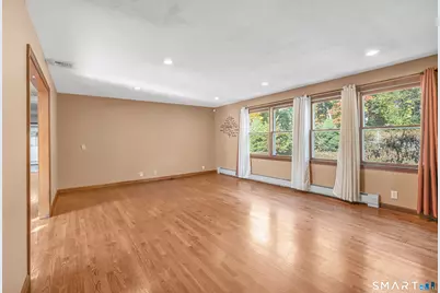29 Brownson Drive, Shelton, CT 06484 - Photo 9