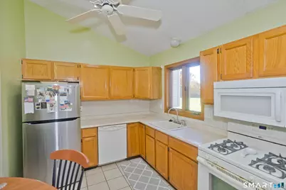 27 Berrios Hill Road, Windsor, CT 06095 - Photo 5