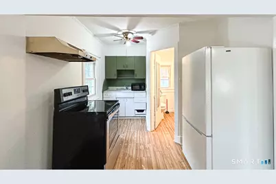 1024 Federal Road, Brookfield, CT 06804 - Photo 5