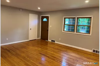 24 Birch Street, Waterbury, CT 06704 - Photo 5
