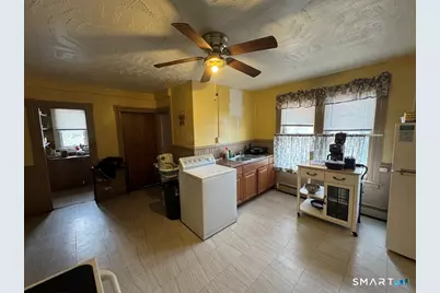 122 Willow Street, New Britain, CT 06051 - Photo 11