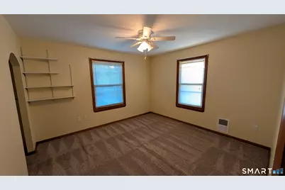 10-12 Parker Terrace #12, Glastonbury, CT 06033 - Photo 17