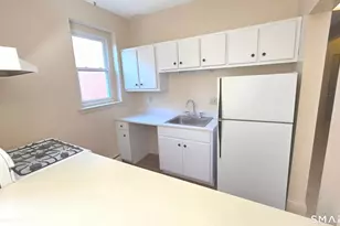 50-52 Lawrence St, Hartford, CT 06106 - Photo 7