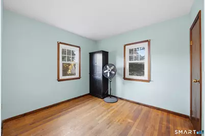 9 Magnolia Place, Middletown, CT 06457 - Photo 13