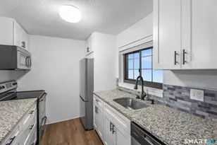 42 N Main St, West Hartford, CT 06107 - Photo 5