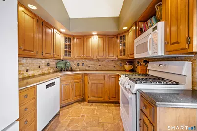 30 State Street, North Haven, CT 06473 - Photo 13