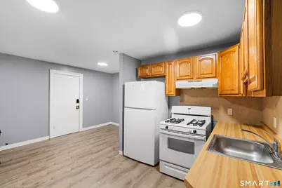 28 Lawrence Street #28-2, Hartford, CT 06106 - Photo 3
