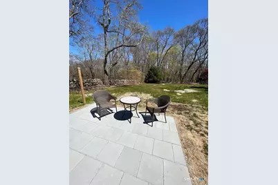 414 Pequot Avenue, Groton, CT 06355 - Photo 13