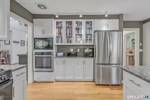 789 Donna Dr, Orange, CT 06477 - Photo 13