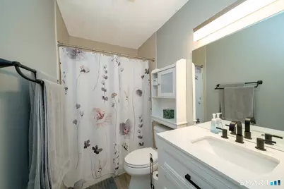 219 Oakland Street #B, Manchester, CT 06042 - Photo 21