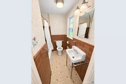 22 Hampton Road, Trumbull, CT 06611 - Photo 11