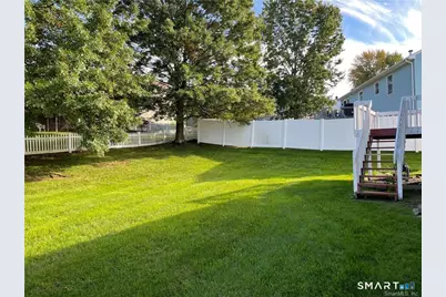 33 Gentile Place, Branford, CT 06405 - Photo 3