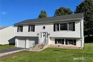 33 Gentile Pl, Branford, CT 06405 - Photo 1
