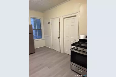 957 Hancock Avenue, Bridgeport, CT 06605 - Photo 3