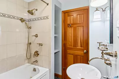 948 Platt Street, Bridgeport, CT 06606 - Photo 17