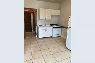 343 Wayne Street #1st, Bridgeport, CT 06606 - Photo 5