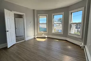 105 Caroline St, Bridgeport, CT 06608 - Photo 1