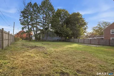 361 Linnmoore Street, Hartford, CT 06106 - Photo 29