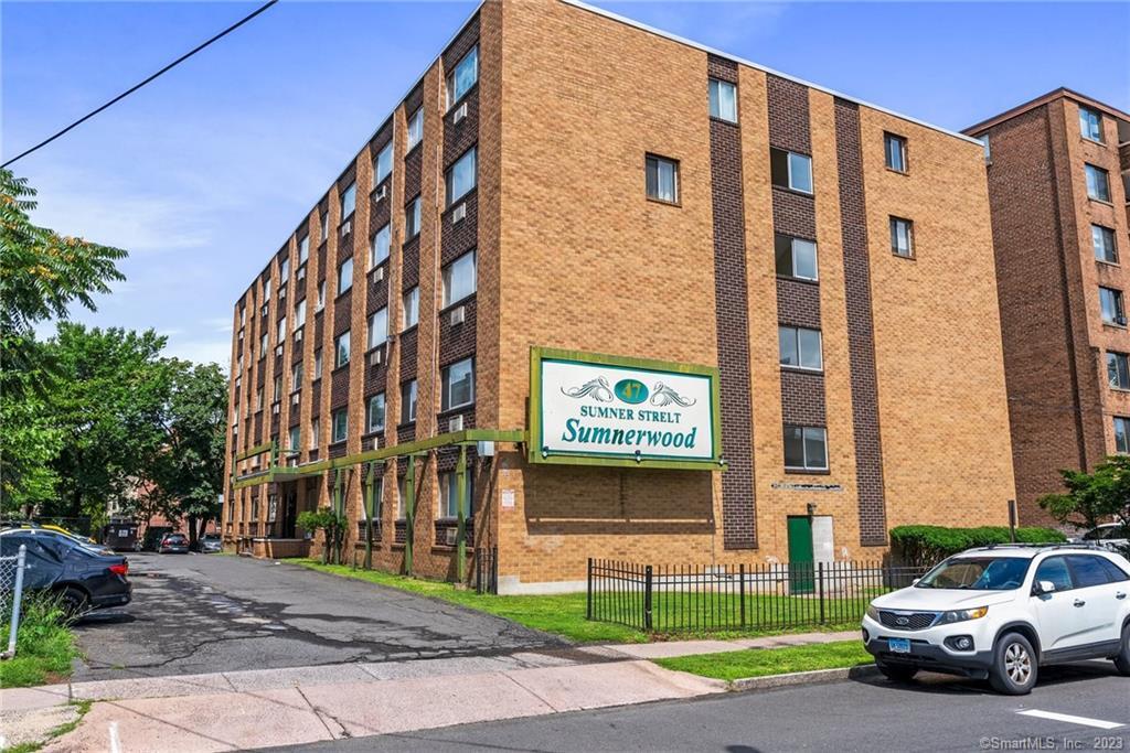 Sumner House - Apartments in Hartford, CT