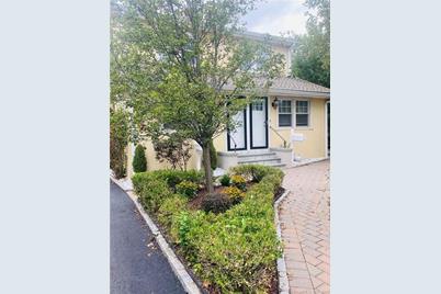 7 Sound View Court, Greenwich, CT 06830 - Photo 1