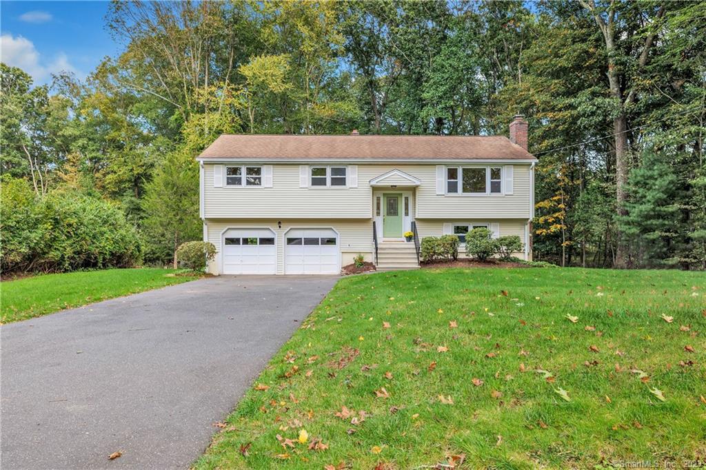 590 Booth Hill Rd, Trumbull, CT 06611 - MLS 170598987 - Coldwell Banker