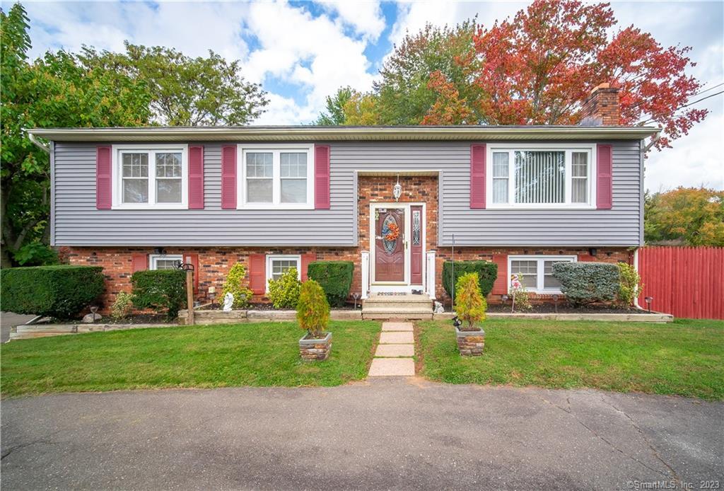 77 Montowese Ave, North Haven, CT 06473 MLS 170605491 Coldwell Banker