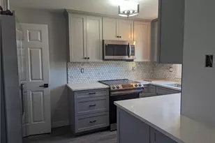 10 Old Farms Ln, New Milford, CT 06776 - Photo 1