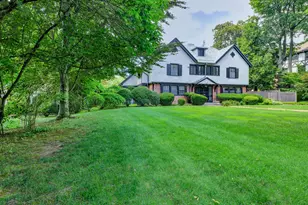 1033 Prospect Ave, West Hartford, CT 06105 - Photo 1