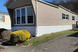 1012 Old Colony Rd, Meriden, CT 06451 - Photo 1