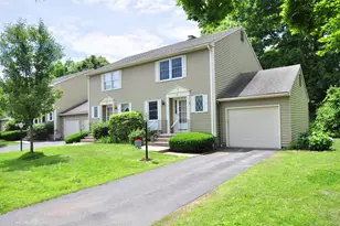 29 Early Dawn Cir, Windsor, CT 06095 - Photo 1