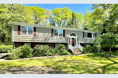 505 Wagon Trail, Orange, CT 06477 - Photo 1