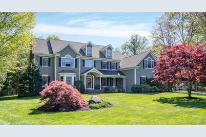 20 Stonewall Lane, Ridgefield, CT 06877 - Photo 1