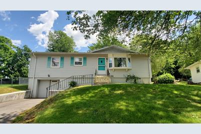 40 Applewood Drive, Meriden, CT 06450 - Photo 1