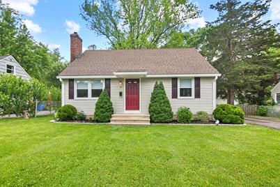 66 Fisher Road, Middletown, CT 06457 - Photo 1