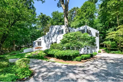 33 Mill Brook Road West, Stamford, CT 06902 - Photo 1