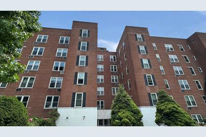 7 4th Street #APT 4B, Stamford, CT 06905 - Photo 1