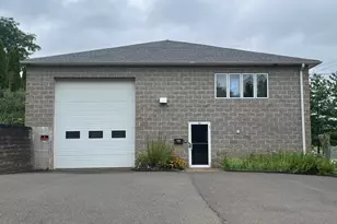 24 Meadow St, Hartford, CT 06114 - Photo 1