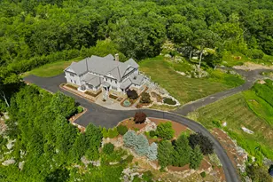 29 Rogues Ridge, Weston, CT 06883 - Photo 1