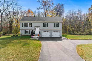 4 Daisy Hill Dr, Montville, CT 06370 - Photo 1