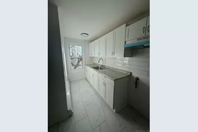 980 Pembroke Street #2L, Bridgeport, CT 06608 - Photo 1