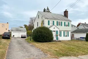24 Brewster St, Stratford, CT 06614 - Photo 1